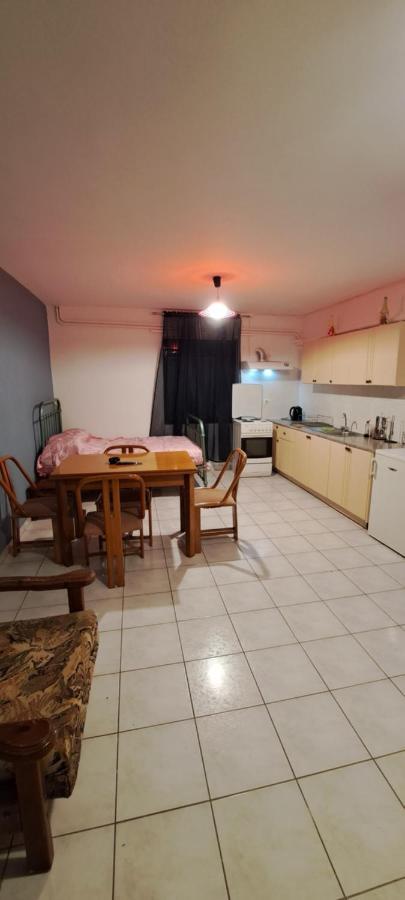 Petros Studios Mastixa Chios Town Luaran gambar