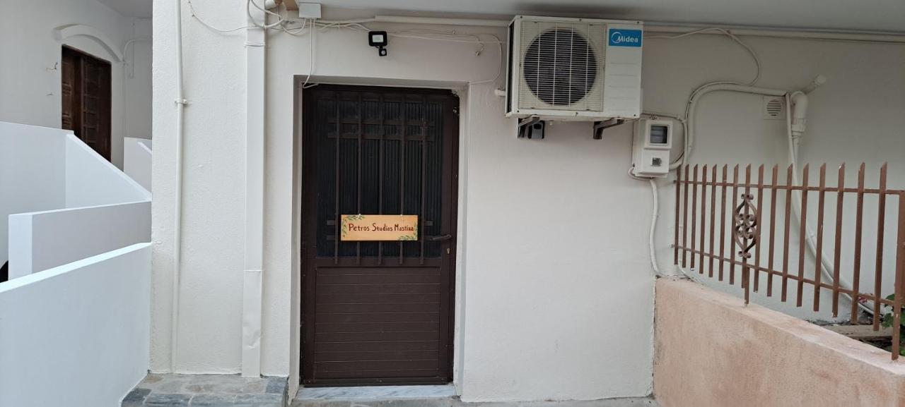 Petros Studios Mastixa Chios Town Luaran gambar